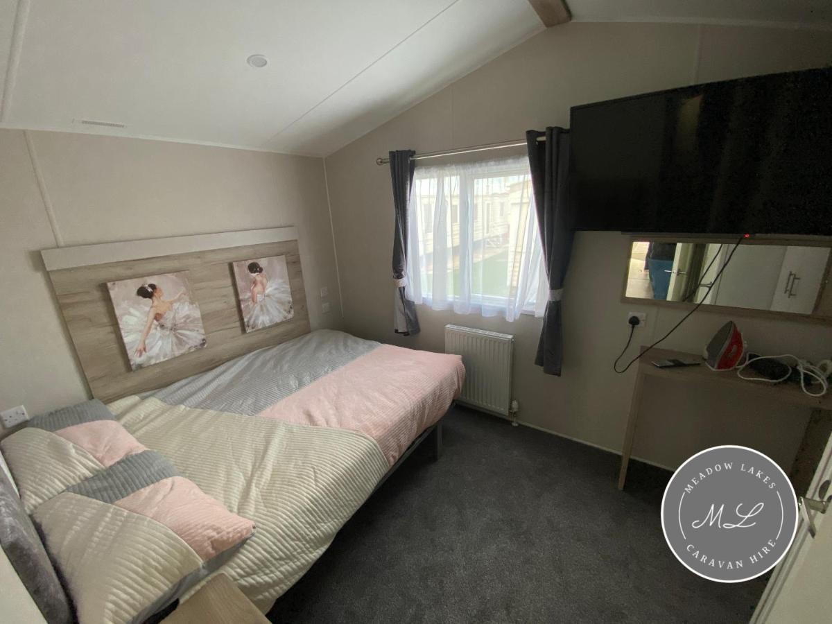 Meadow View 171 - Golden Palm - Central Heating, Wifi, Pet Friendly, Bed Linen - Meadow Lakes Caravan & Lodge Hire Chapel Saint Leonards Exterior foto